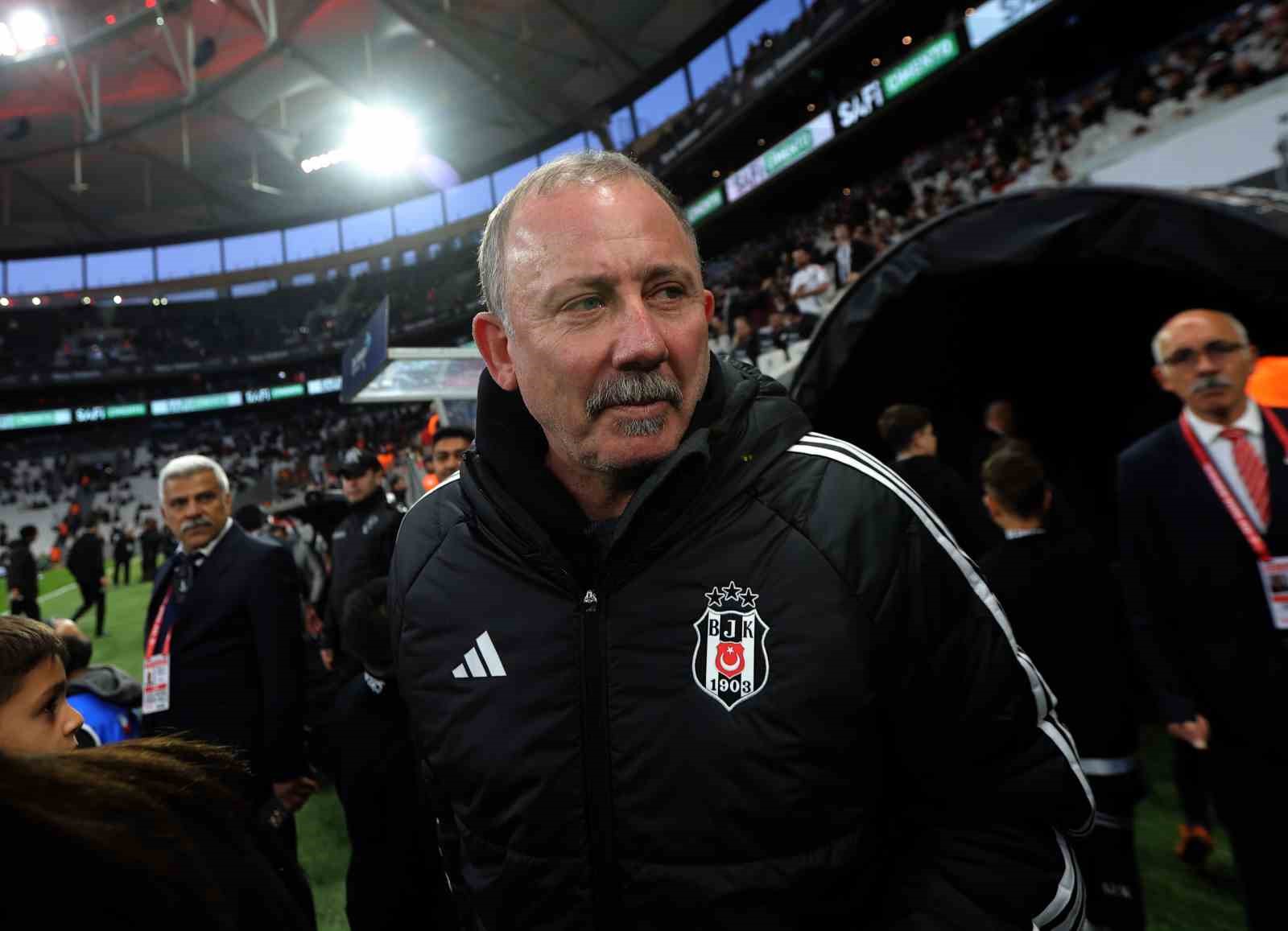 Sergen Yalçın, Beşiktaş’ın başında ligdeki 100. maçını geride bıraktı
?v=1