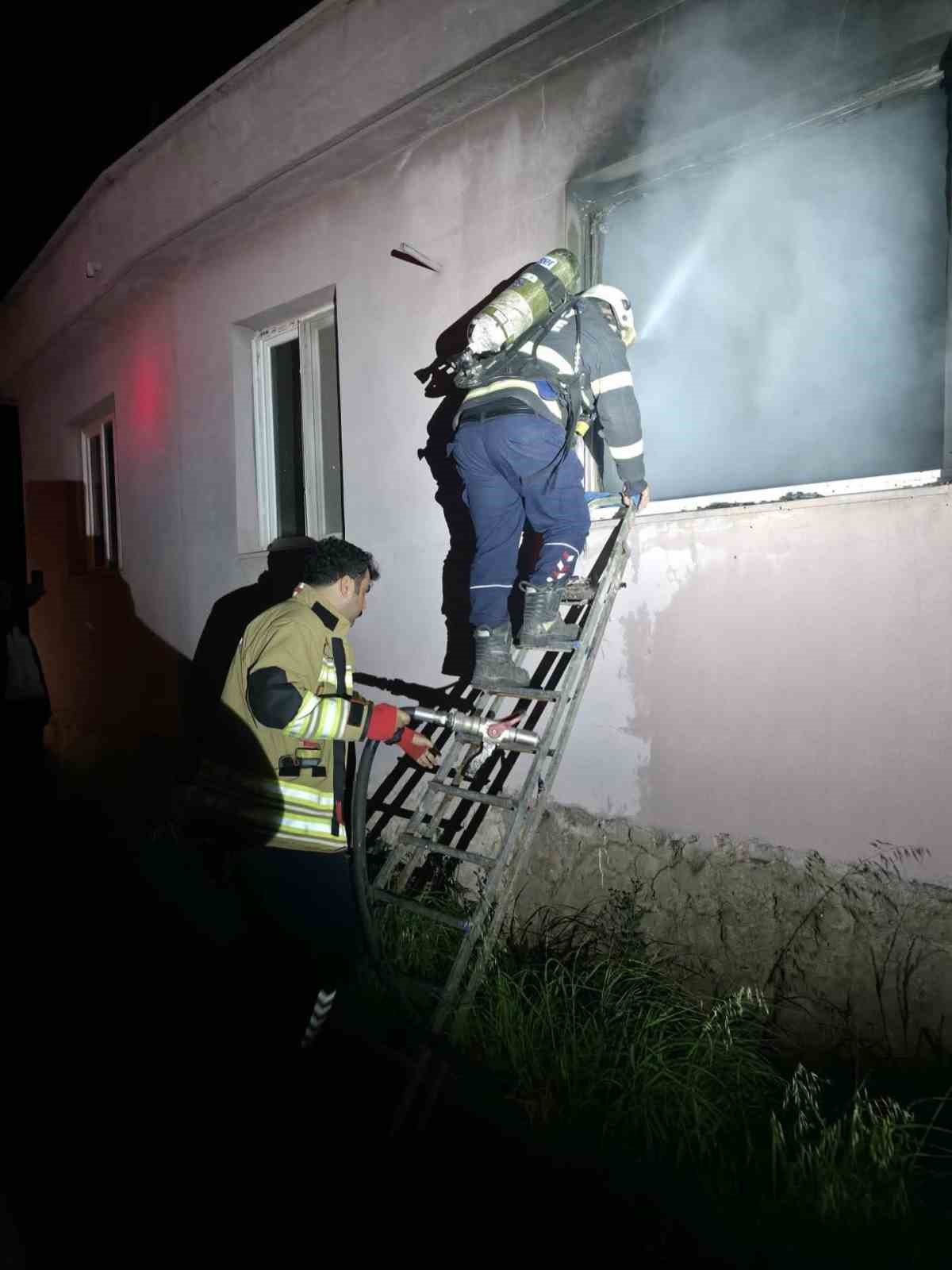 Hassa’da ev yangını
?v=1