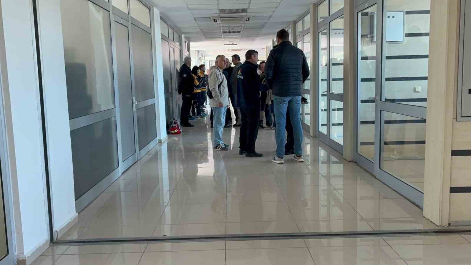 Düzce’de otogarda şüpheli ölüm sabah ortaya çıktı
?v=1