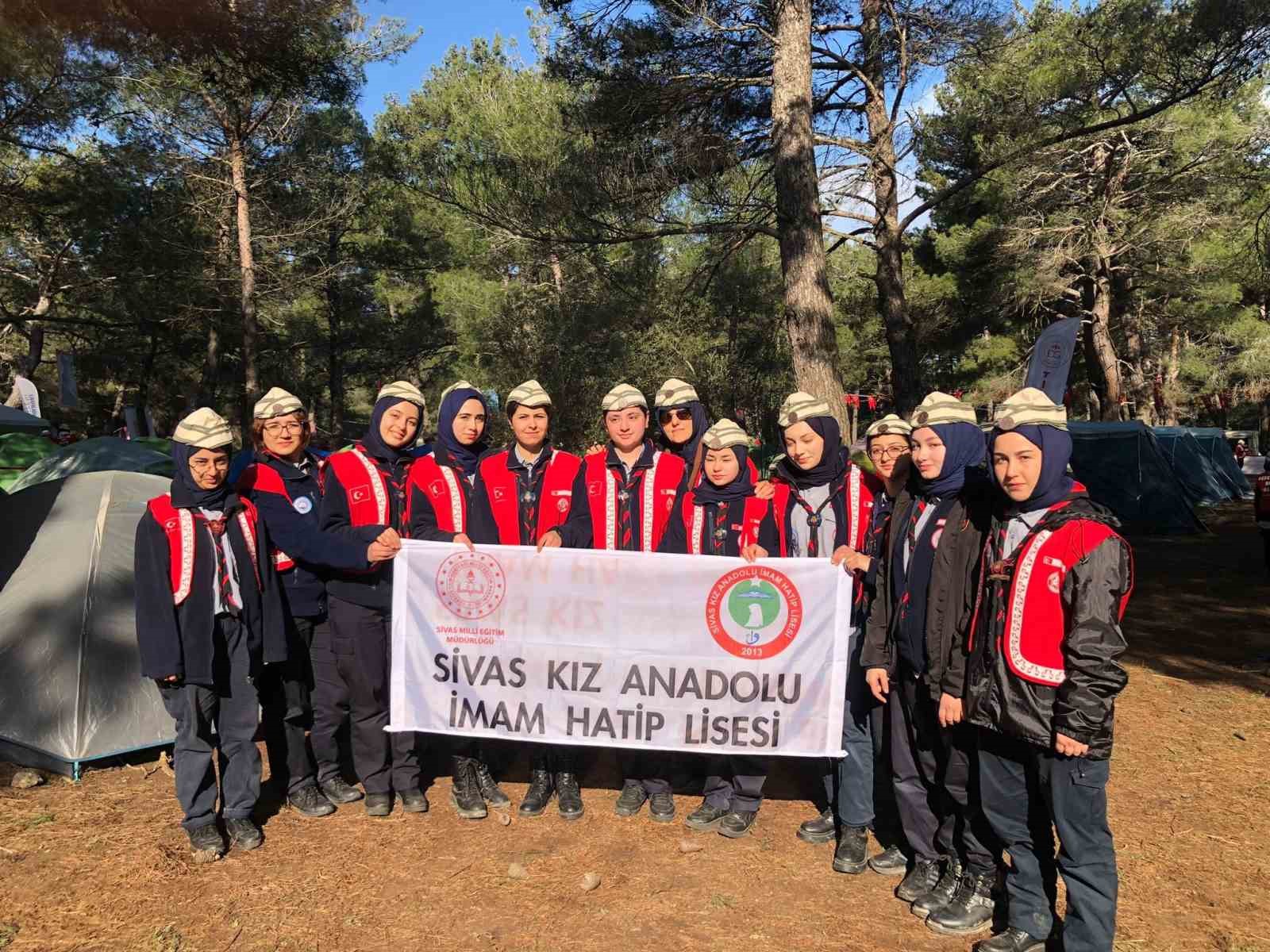 Sivaslı izciler Çanakkale ruhun yerinde yaşadı
?v=1