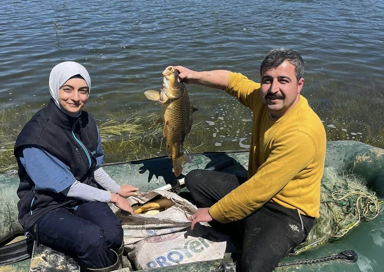 Gölette kaçak avcılığa geçit yok: Yasa dışı ağ imha edildi
?v=1