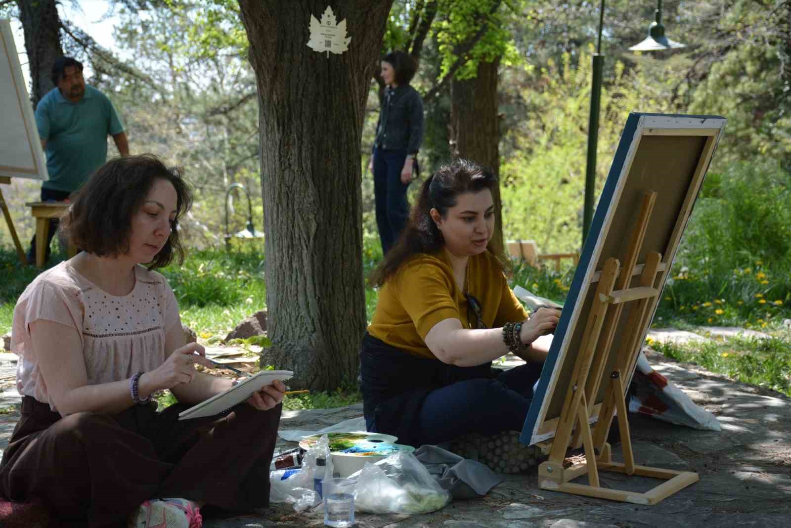 Anadolu Üniversitesi Japon Bahçesinde  Açık Hava Resim Çalıştayı 
?v=1