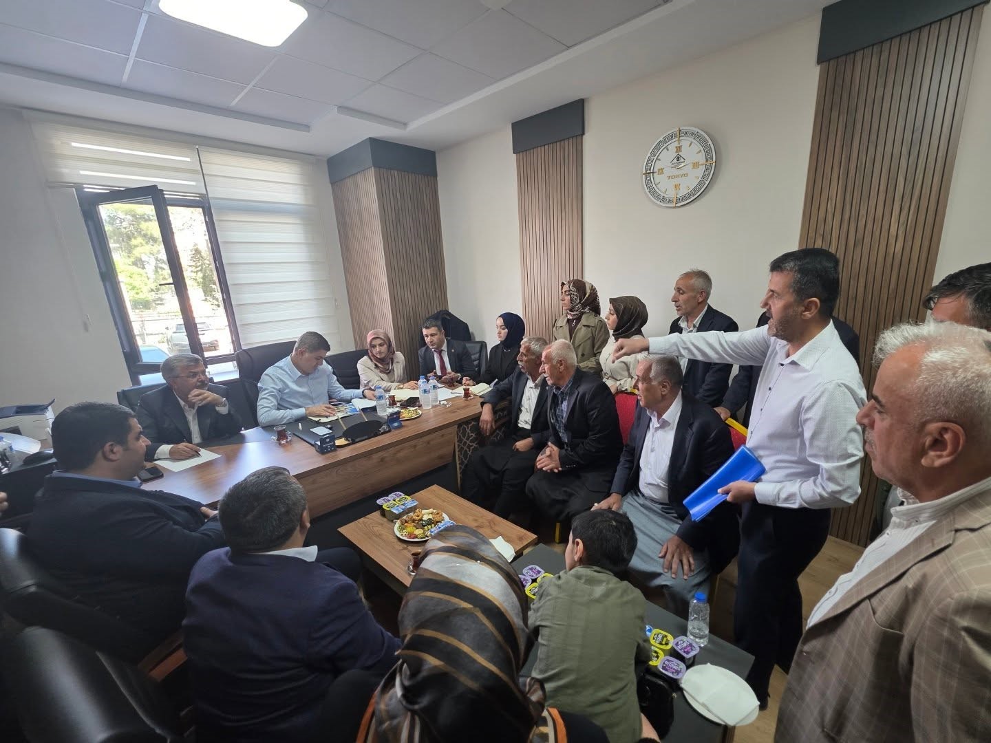 AK Parti’de  Halk Günü  Buluşması
?v=1