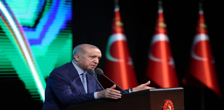 Cumhurbaşkanı Erdoğan:  Müslümanlar olarak zorlu ve sancılı bir dönemden geçiyoruz ?v=1