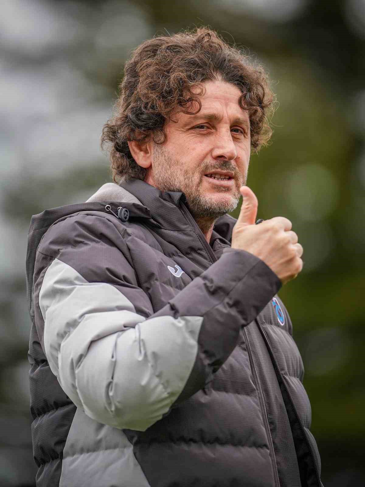 Trabzonspor, Göztepe maçı hazırlıklarına başladı
?v=1