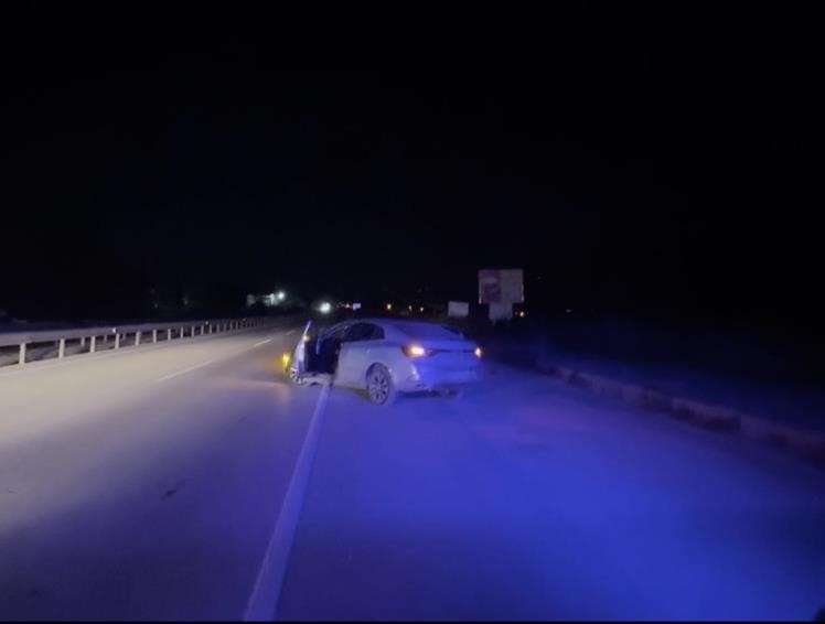 D100’de otomobil bariyerlere çarptı: 3 yaralı
?v=1