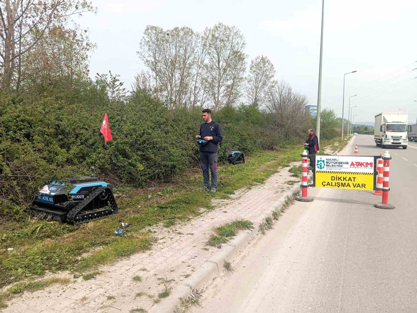 Zorlu araziler  çalı canavarı  ile temizleniyor
?v=1