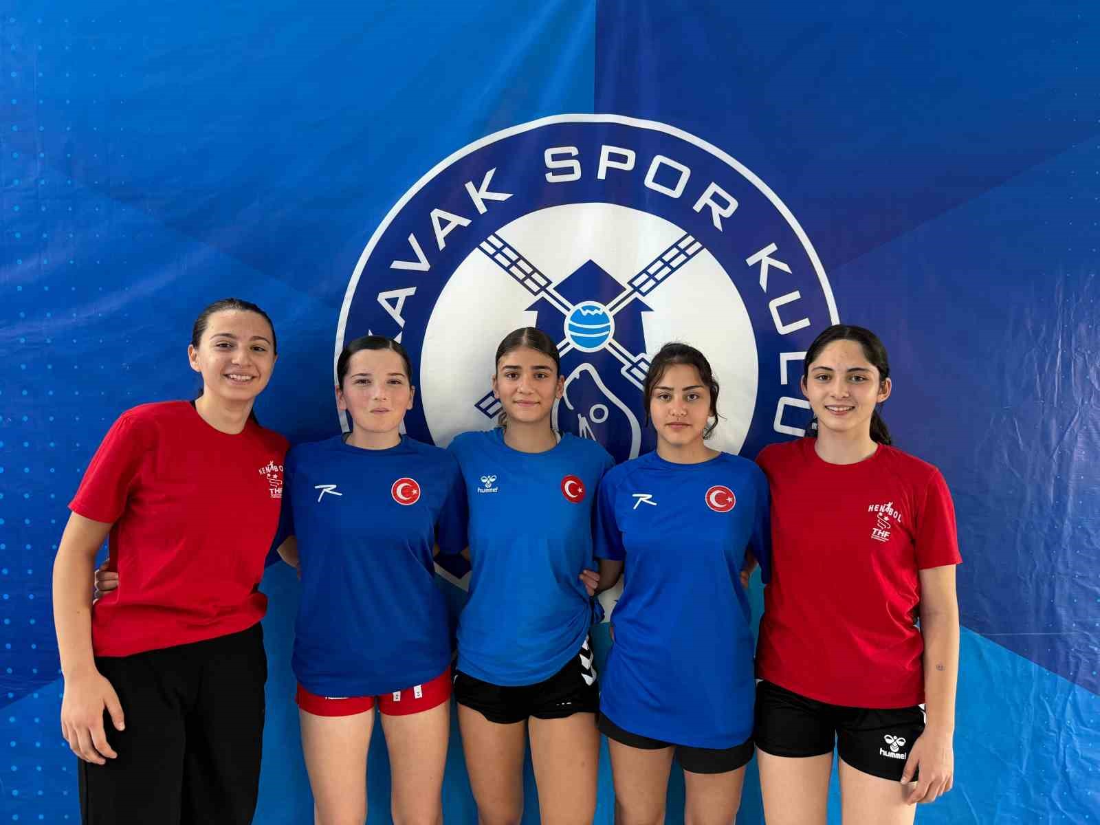 Armada Praxis Yalıkavakspor’dan Milli Takım’a 5 sporcu ve 1 antrenör
?v=1
