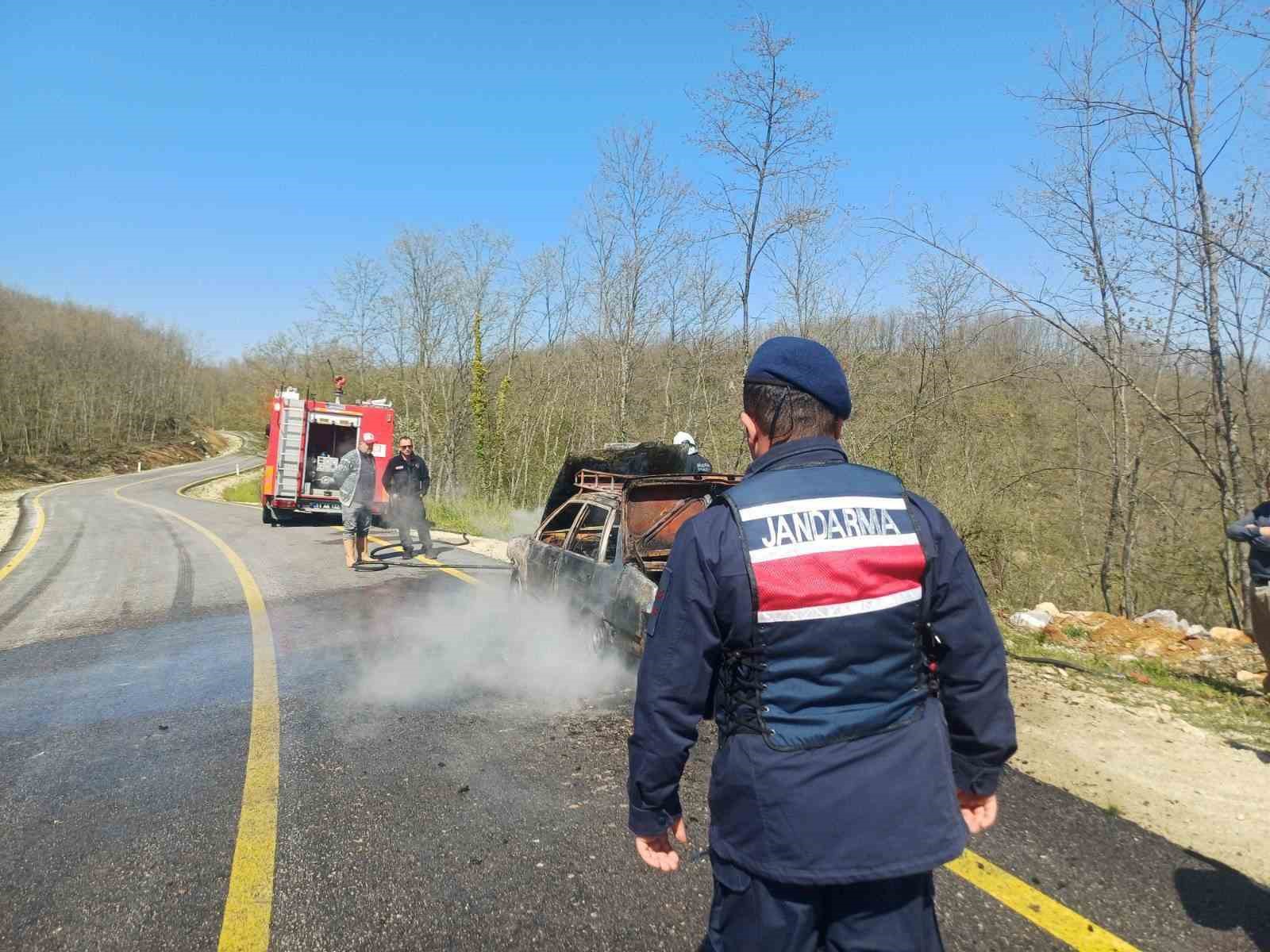 Bilecik’te seyir halindeki otomobil alev aldı
?v=1