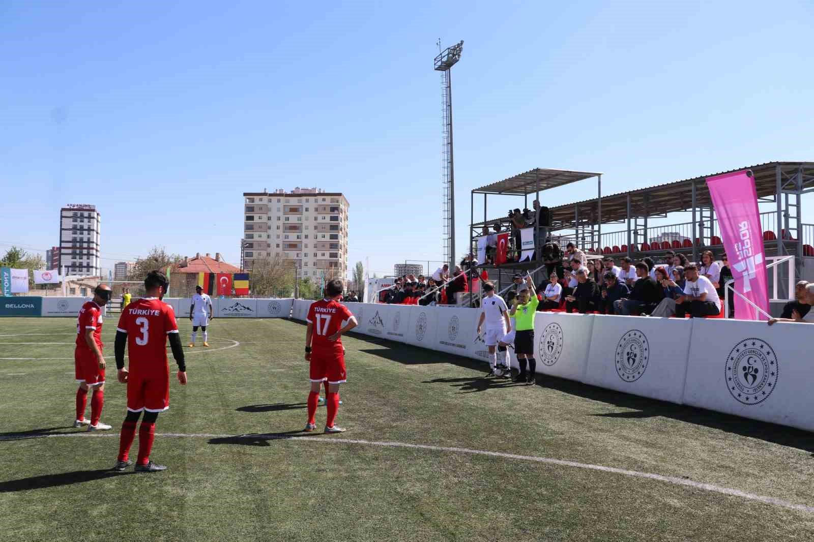 Görme Engelliler Milli Takımı Almanya’yı 1-0 yendi
?v=1