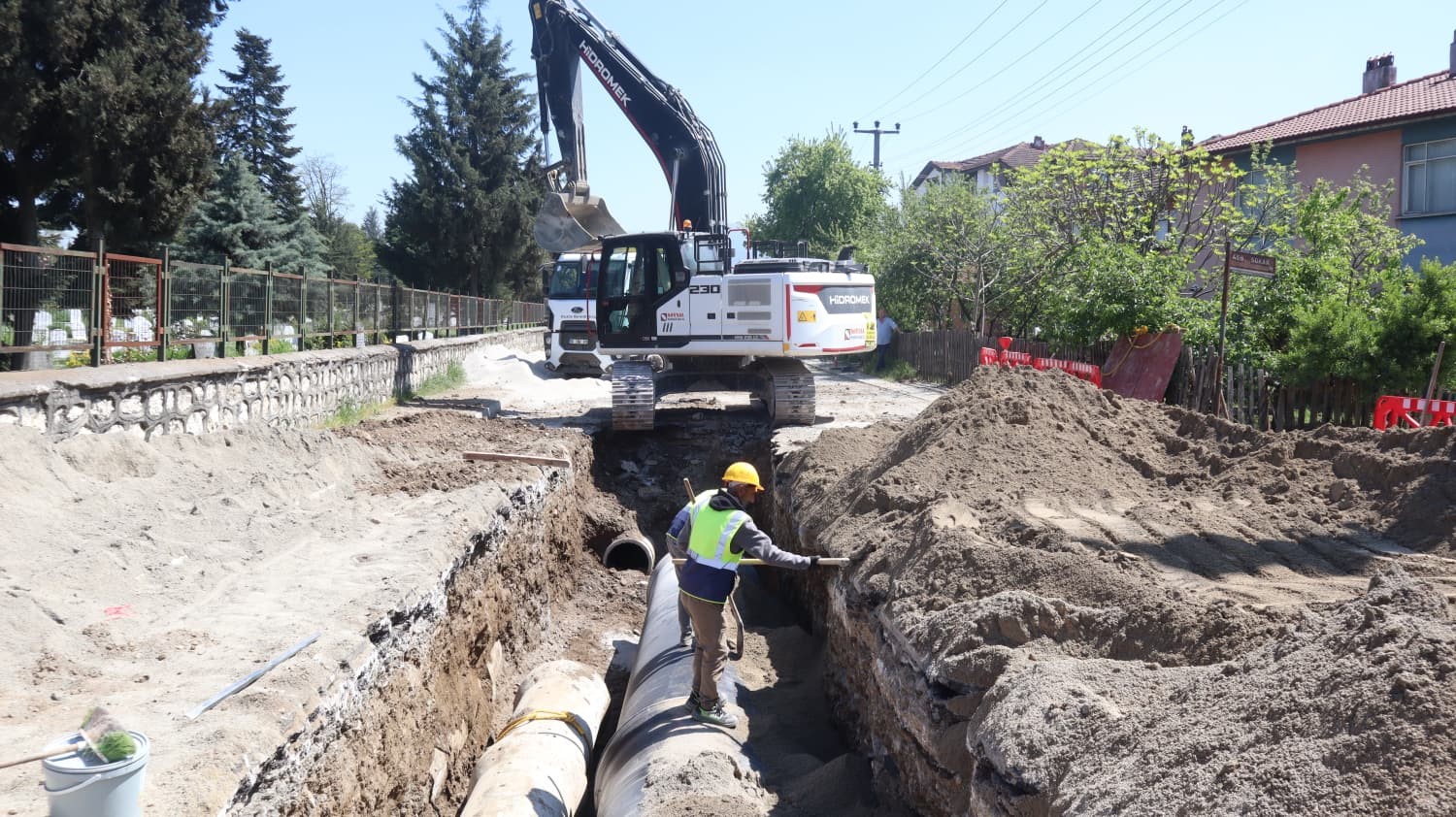 Düzce’nin 40 yıllık içme suyu şebekesi yenileniyor
?v=1