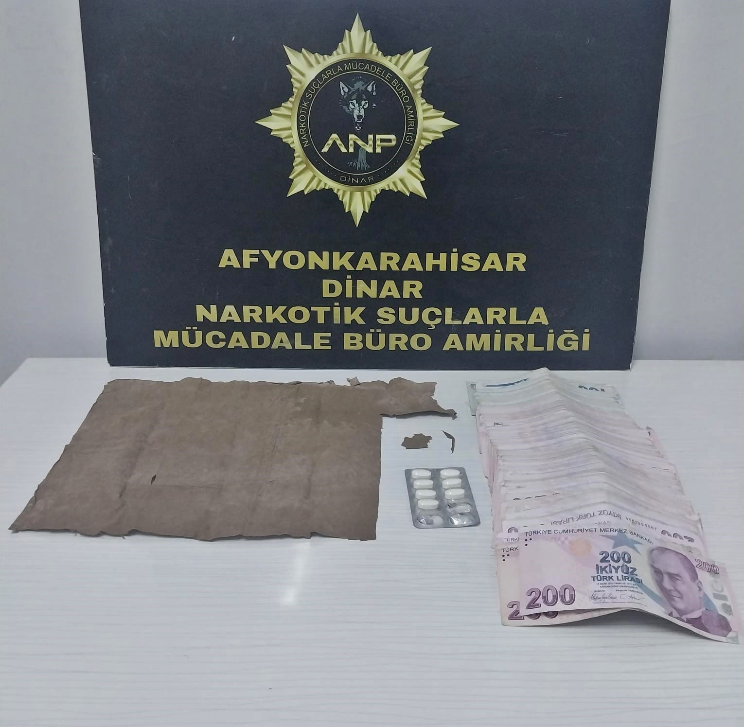 Polisten uyuşturucu operasyonu:  1 kişi tutuklandı
?v=1