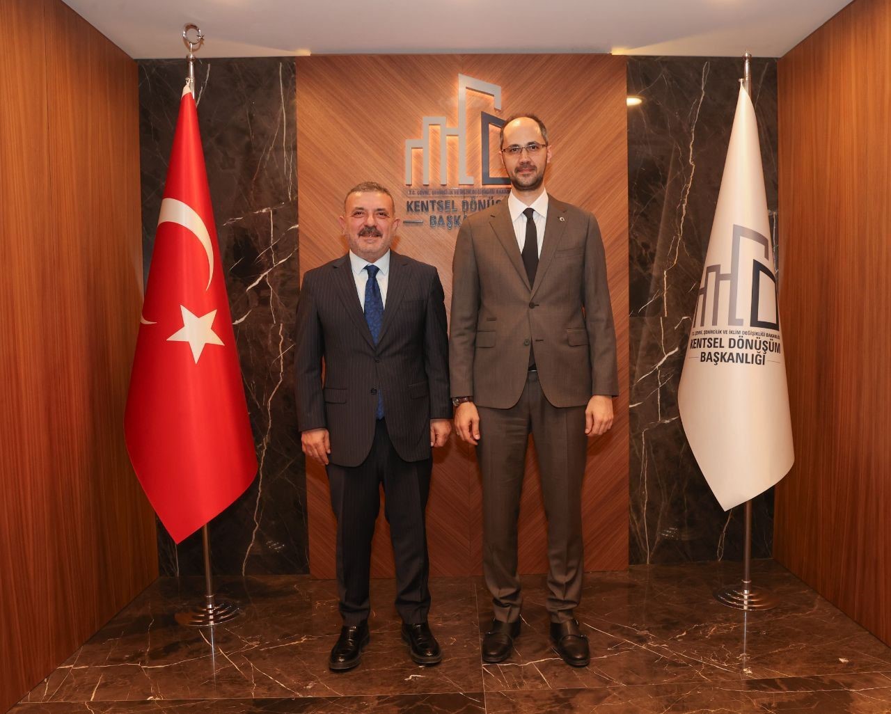 Sincan’da kentsel dönüşüm ve kent estetiğine yönelik önemli projeler masaya yatırıldı
?v=1