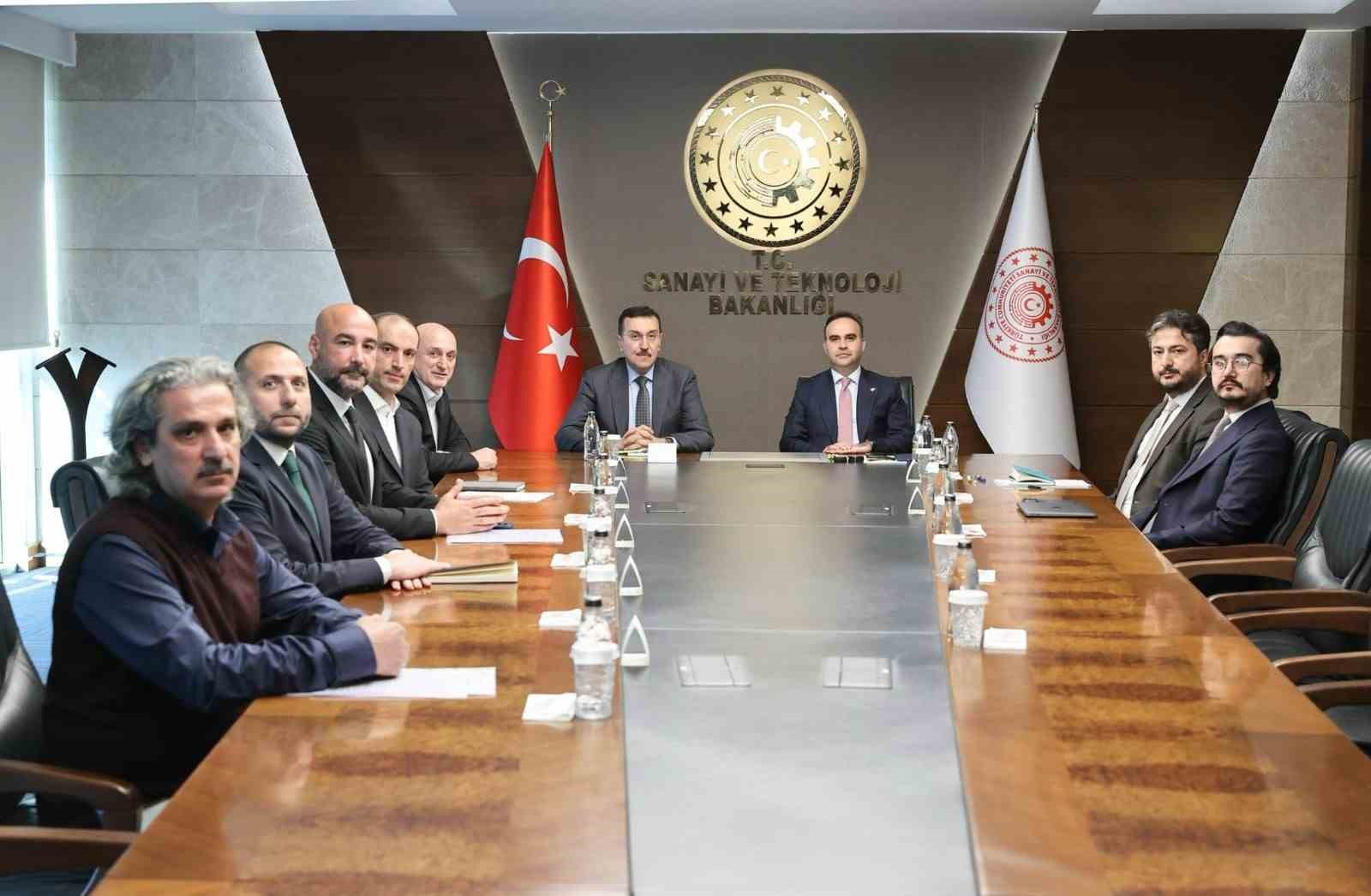 Malatya’nın sanayi ve teknoloji vizyonu Ankara’da masaya yatırıldı
?v=1