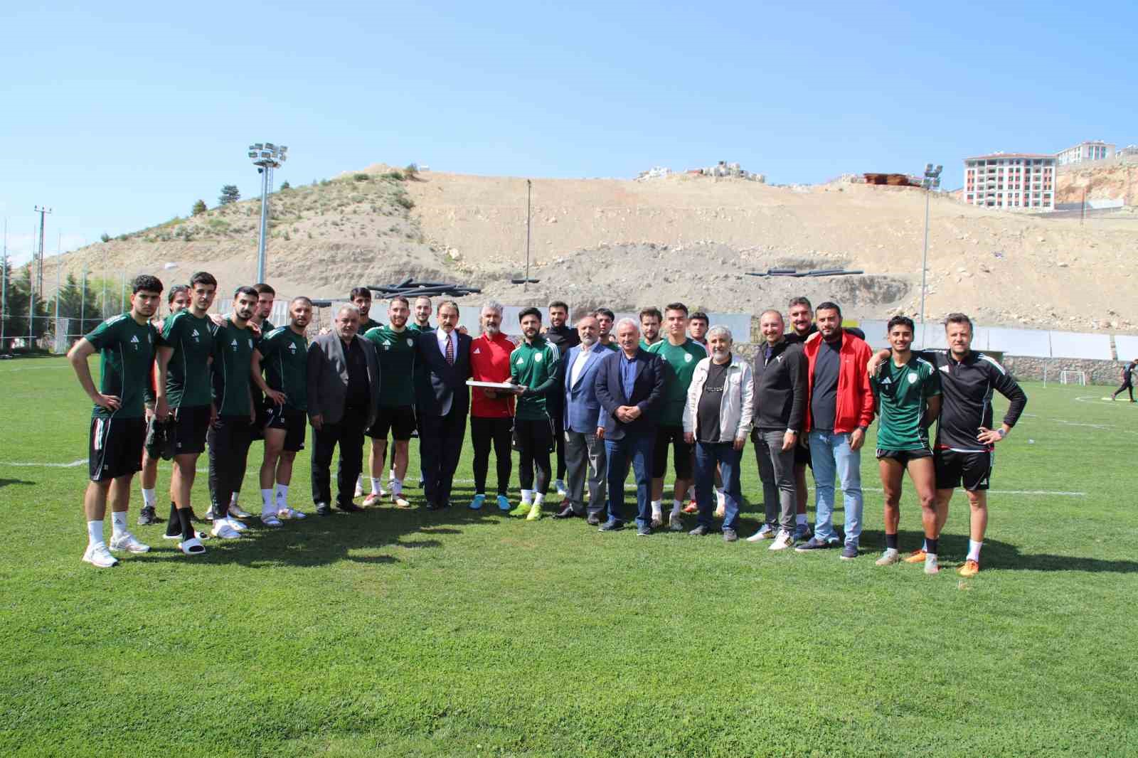 MESOB Başkanı Keskin’den Malatya Yeşilyurt Spor’a ziyaret
?v=1