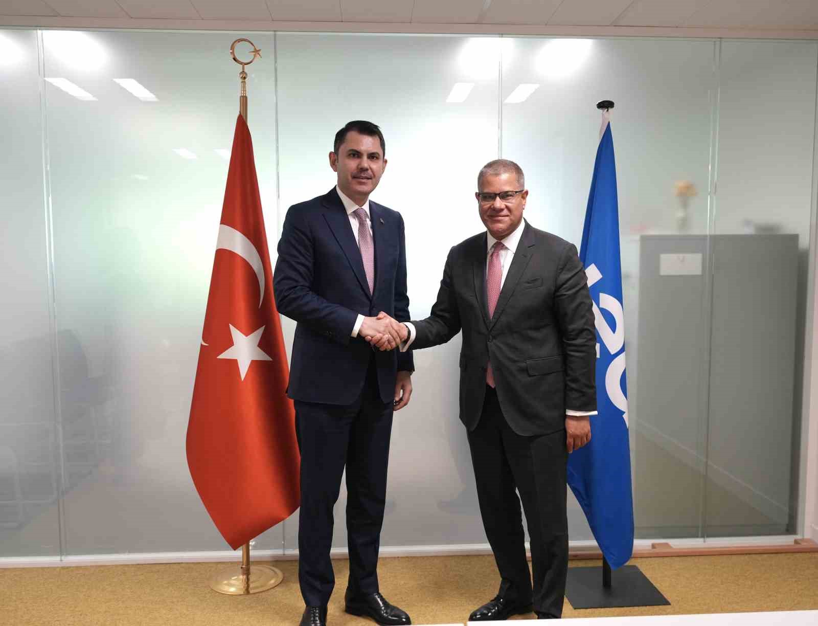 Bakan Kurum’dan Fransa’da COP31 diplomasisi
?v=1