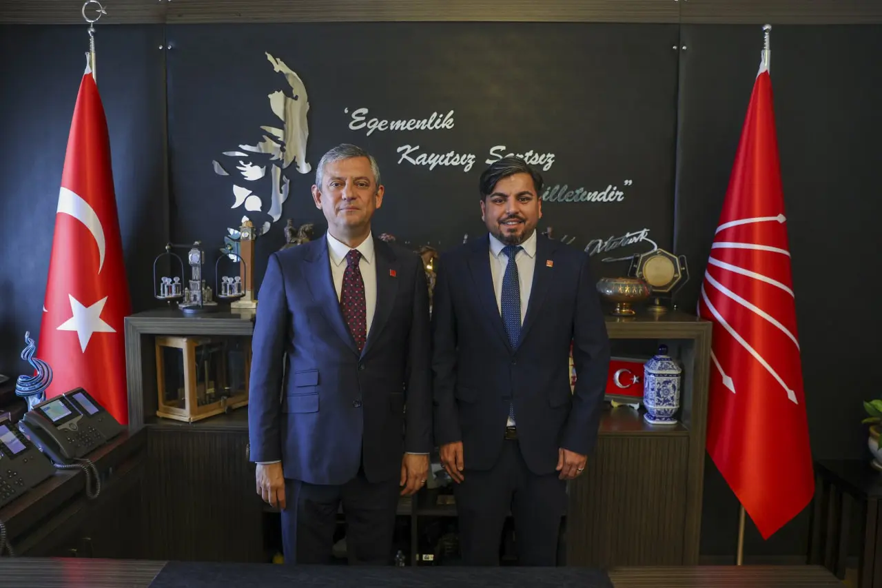 CHP, Arif Kocabıyık’ın üyelik işlemlerinin durduğunu açıkladı?v=1