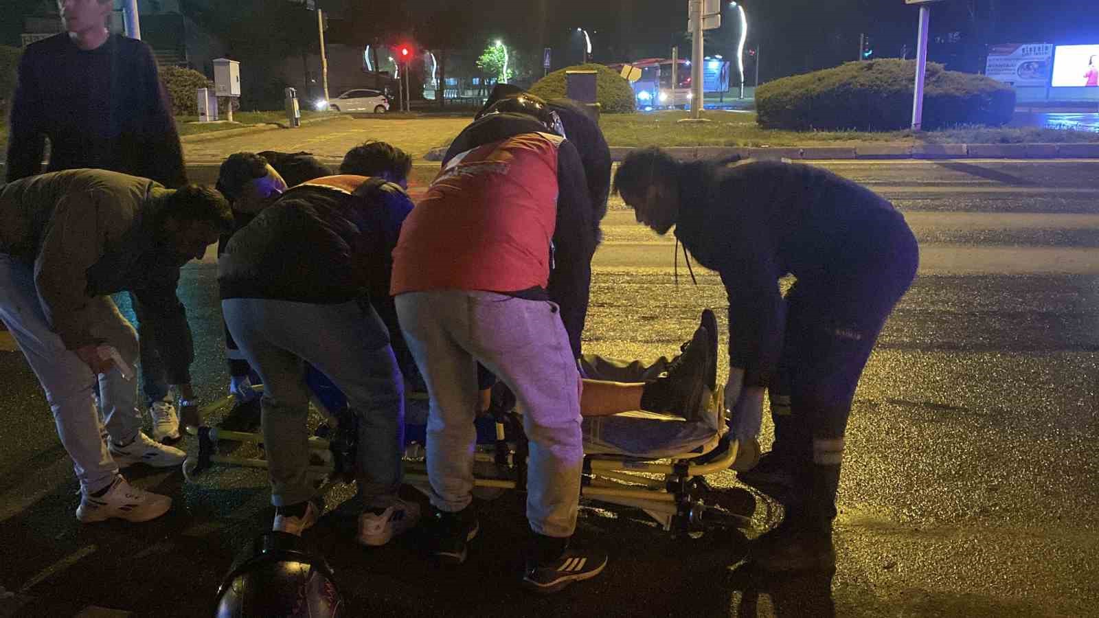 Bolu’da otomobil ile motosiklet çarpıştı: 1 yaralı
?v=1