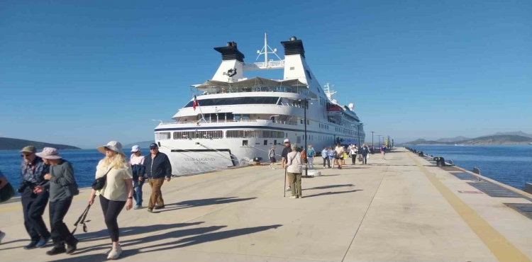 Bodrum’a kruvaziyer ile 274 yolcu geldi?v=1