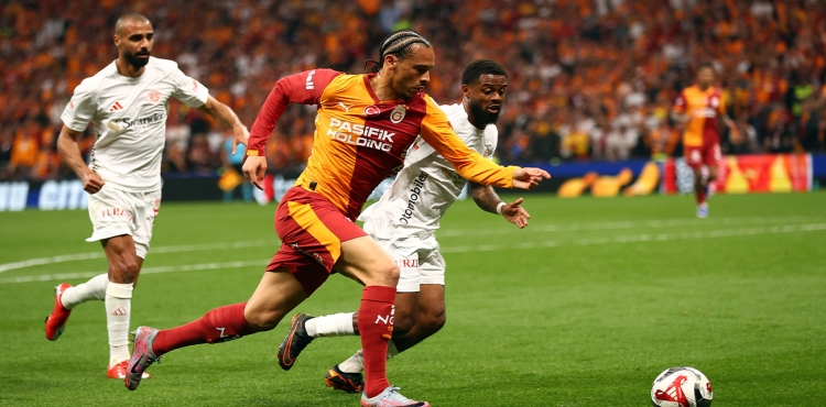 Okan Buruk Tarihe Geçti Galatasaray Üst Üste 4. Kez Şampiyon?v=1