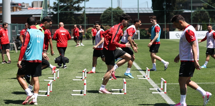 A Milli Futbol Takımı, Kuzey Makedonya Hazırlıklarını Sürdürüyor