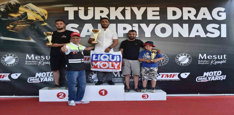 Kepez’de Motodrag Şampiyonları Kupalarını Aldı?v=1