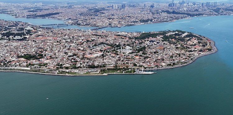 İstanbul Boğazı’nın Güneyinde Turkuaz Şölen?v=1