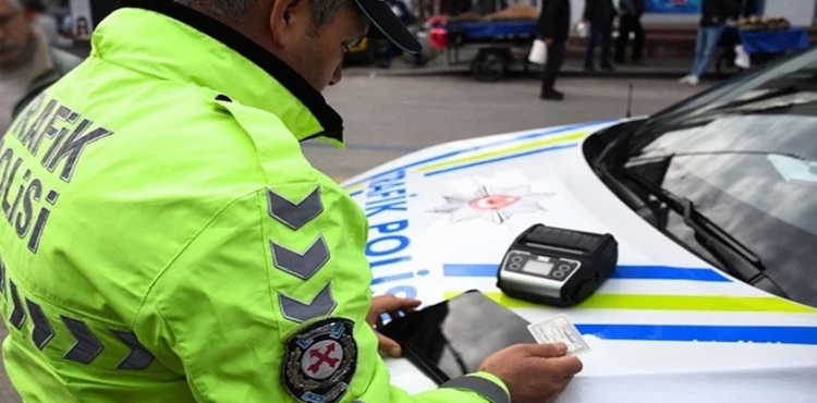 Yeni Trafik Düzenlemesi Meclis'e Sunuldu?v=1