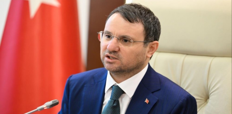 Bakan Gürlek, Kızılay’a 150 Bin lLra Bağışladı?v=1