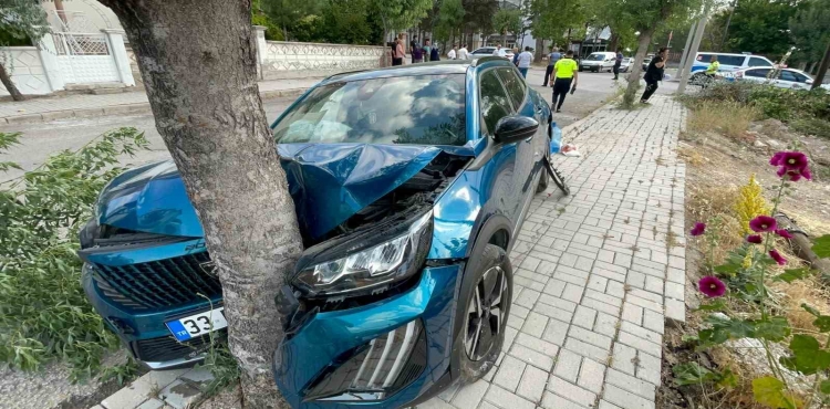 Karaman’da İki Aracın Karıştığı Kazada 1 Kişi Yaralandı