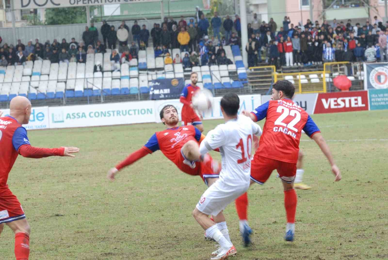 TFF 2. Lig: Fethiyespor: 1 - Karaman FK: 1
