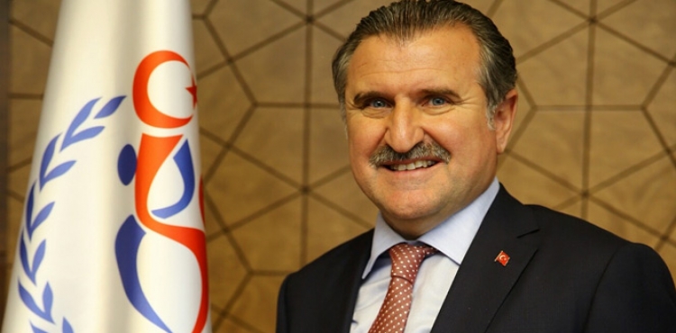 Bakan Bak’tan Konyaspor’un yeni başkanı Ömer Korkmaz’a tebrik mesajı