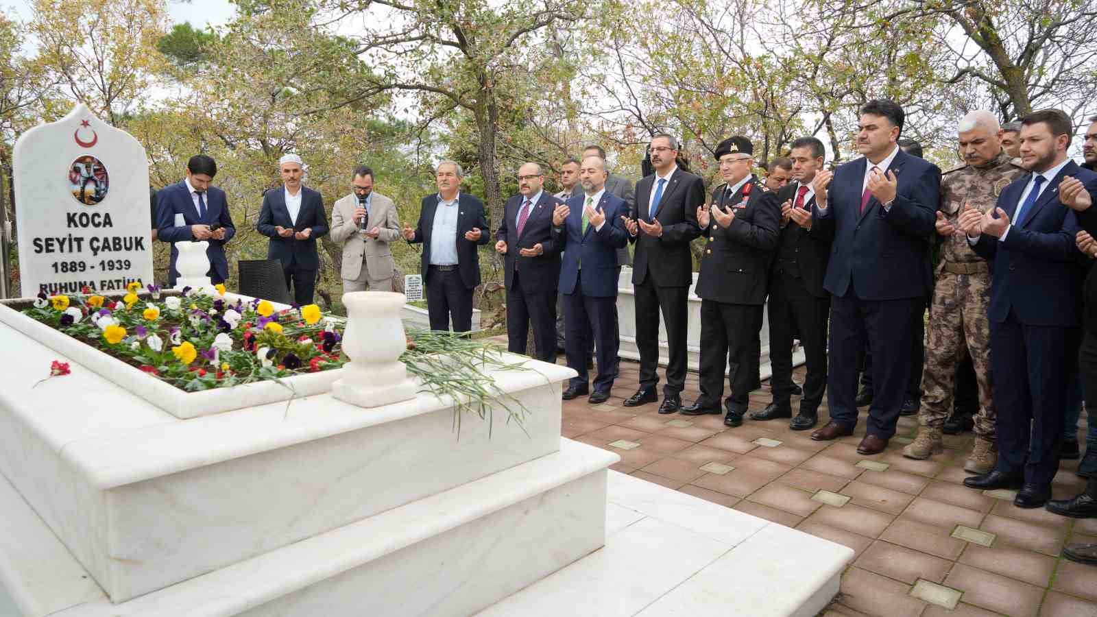 Çanakkale kahramanı Seyit Onbaşı vefatının 84’üncü yılında dualarla anıldı
