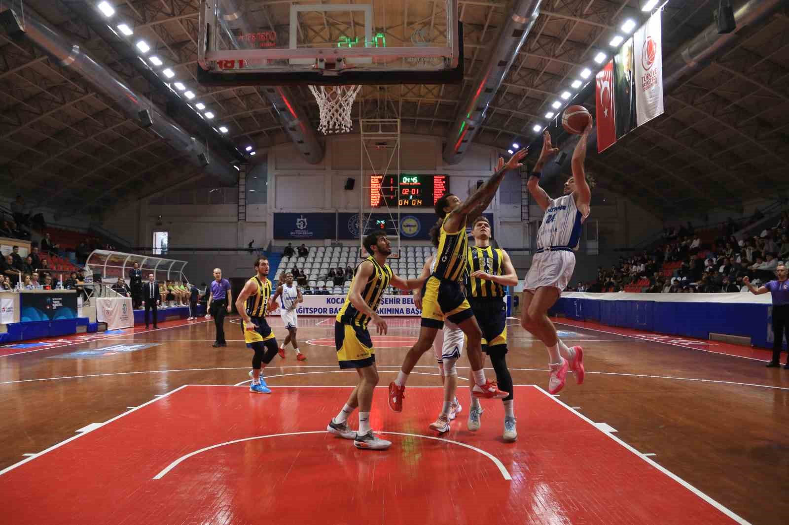 Türkiye Basketbol Ligi: Kocaeli BŞB Kağıtspor: 75 - Fenerbahçe Koleji Novotel: 83
