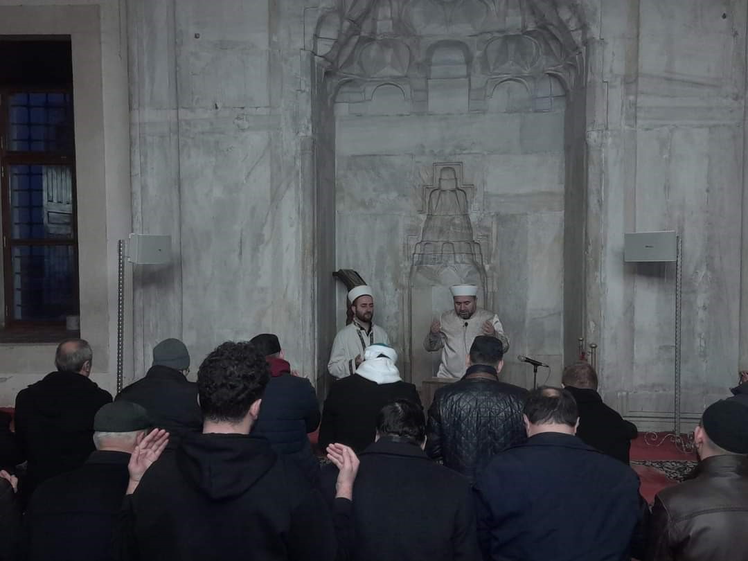 Edirne’de tüm camilerde şehitler için dua edildi

