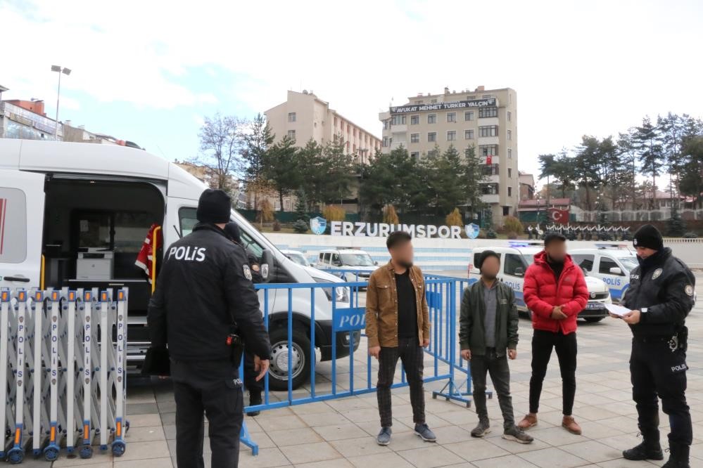 Erzurum’da 8 bin 357 kişi sınır dışı edildi
