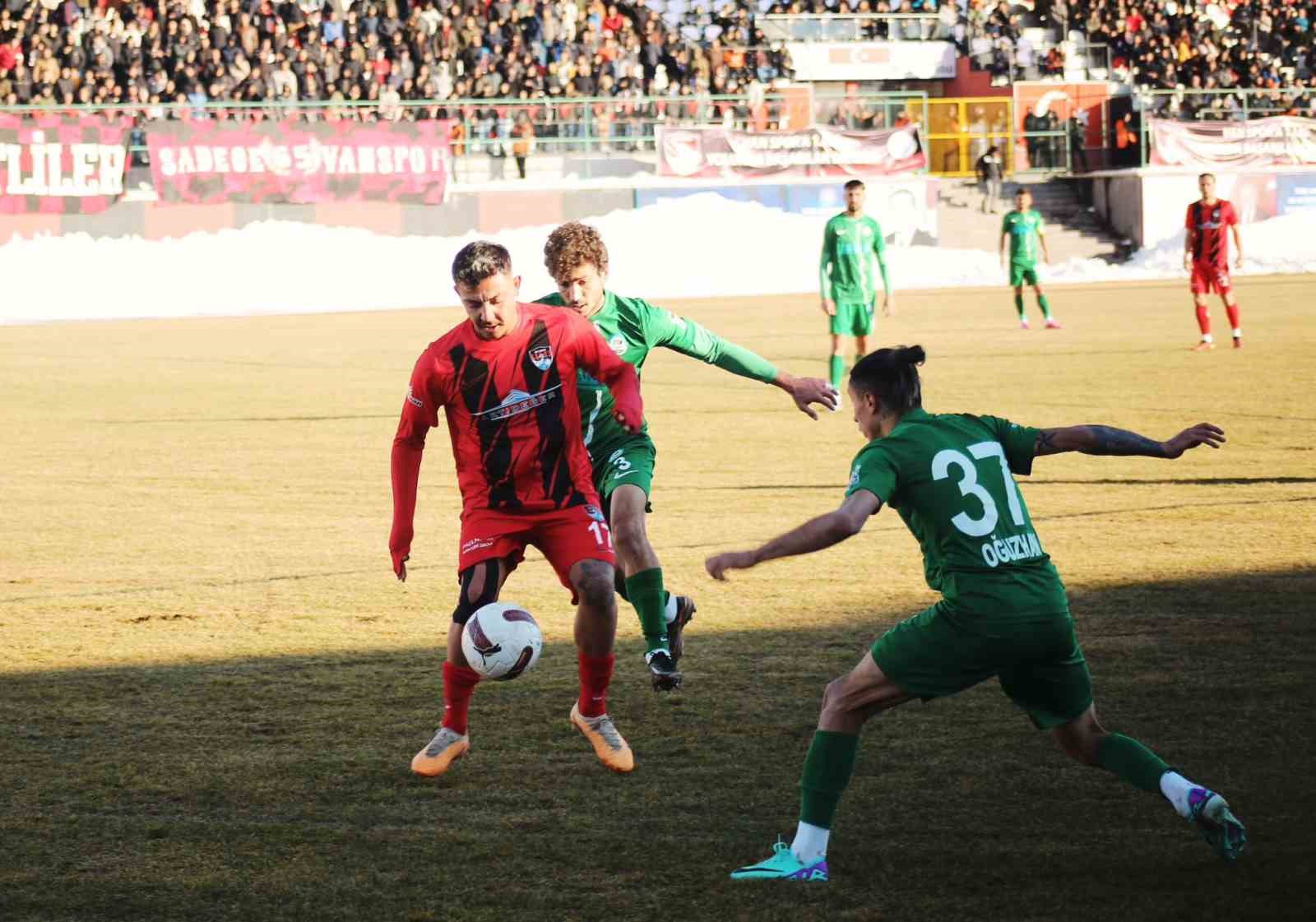 TFF 2. Lig: Vanspor FK: 3 - Serik Belediyespor: 1
