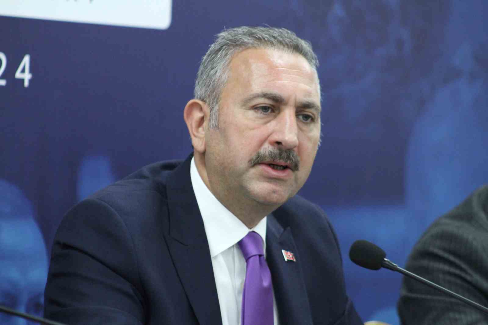 AK Parti’li Gül;  Filistin’de barış olmadıkça dünyaya barış gelmeyecektir 
