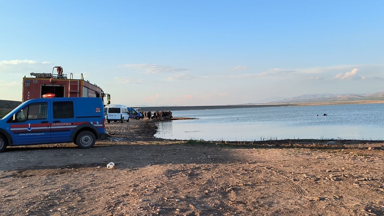 Hatay’da gölette boğulan 4 kardeşin ardından babanın da cansız bedenine ulaşıldı
