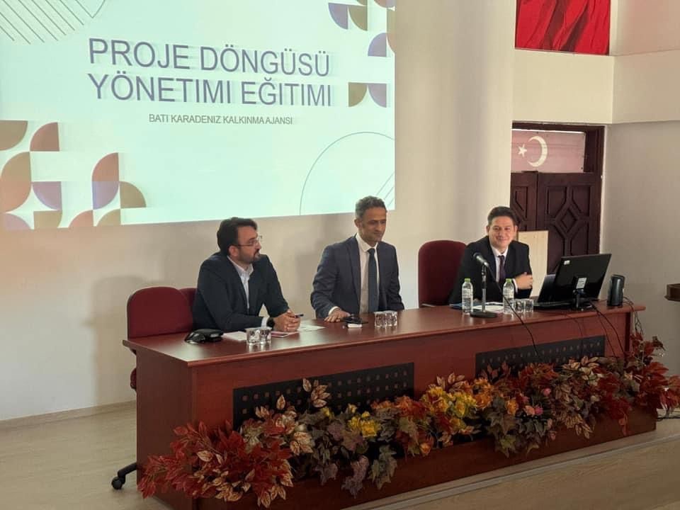 Çaycuma’da  Proje Yazma Döngüsü Eğitimi  başladı
