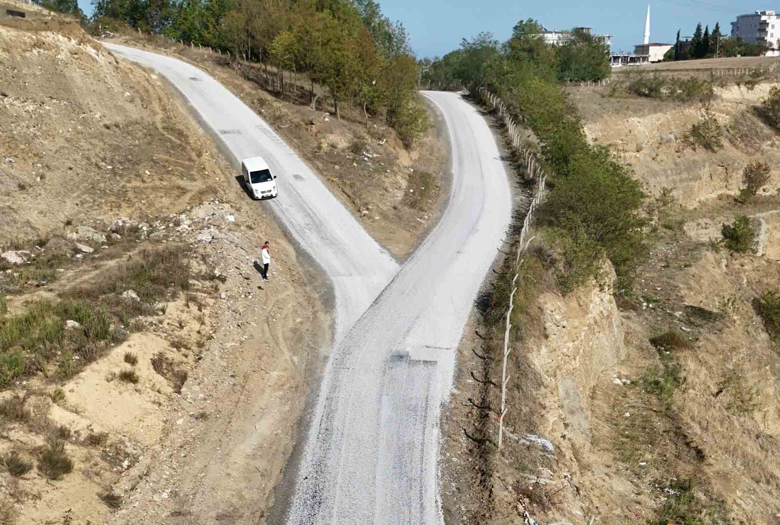 Başkan Kurnaz:  Yolların kalitesini artırıyoruz 
