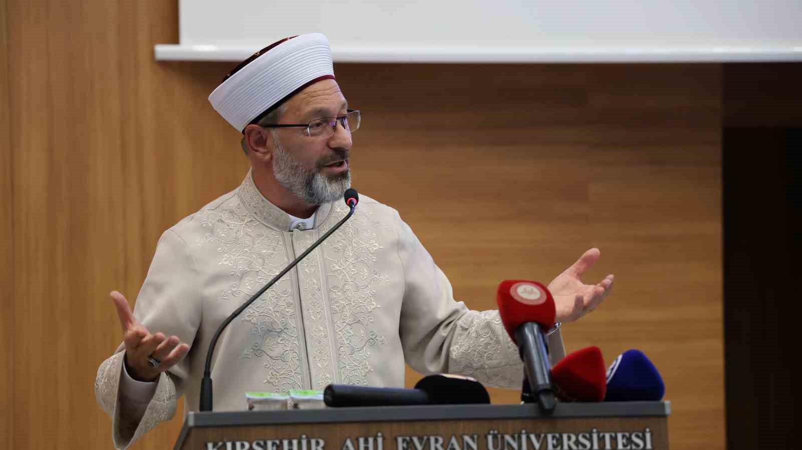 Diyanet İşleri Başkanı Erbaş:  Ölümse ölüm, idamsa idam 
