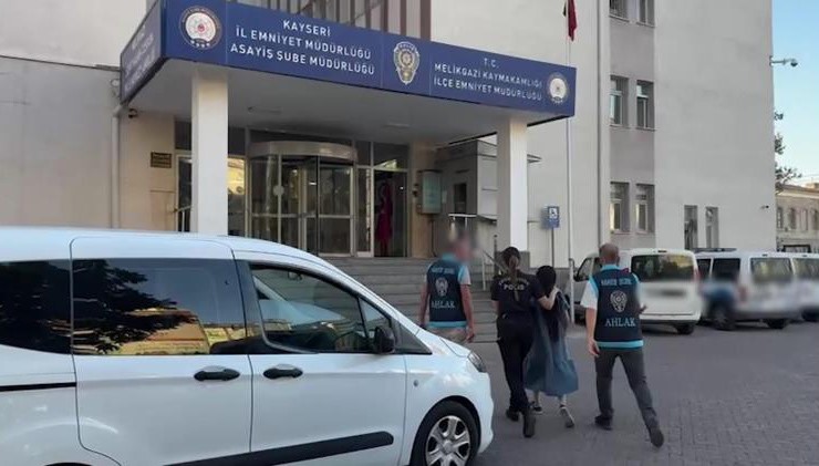 Forum Kayseri otoparkında tepki çeken hareketlere gözaltı
