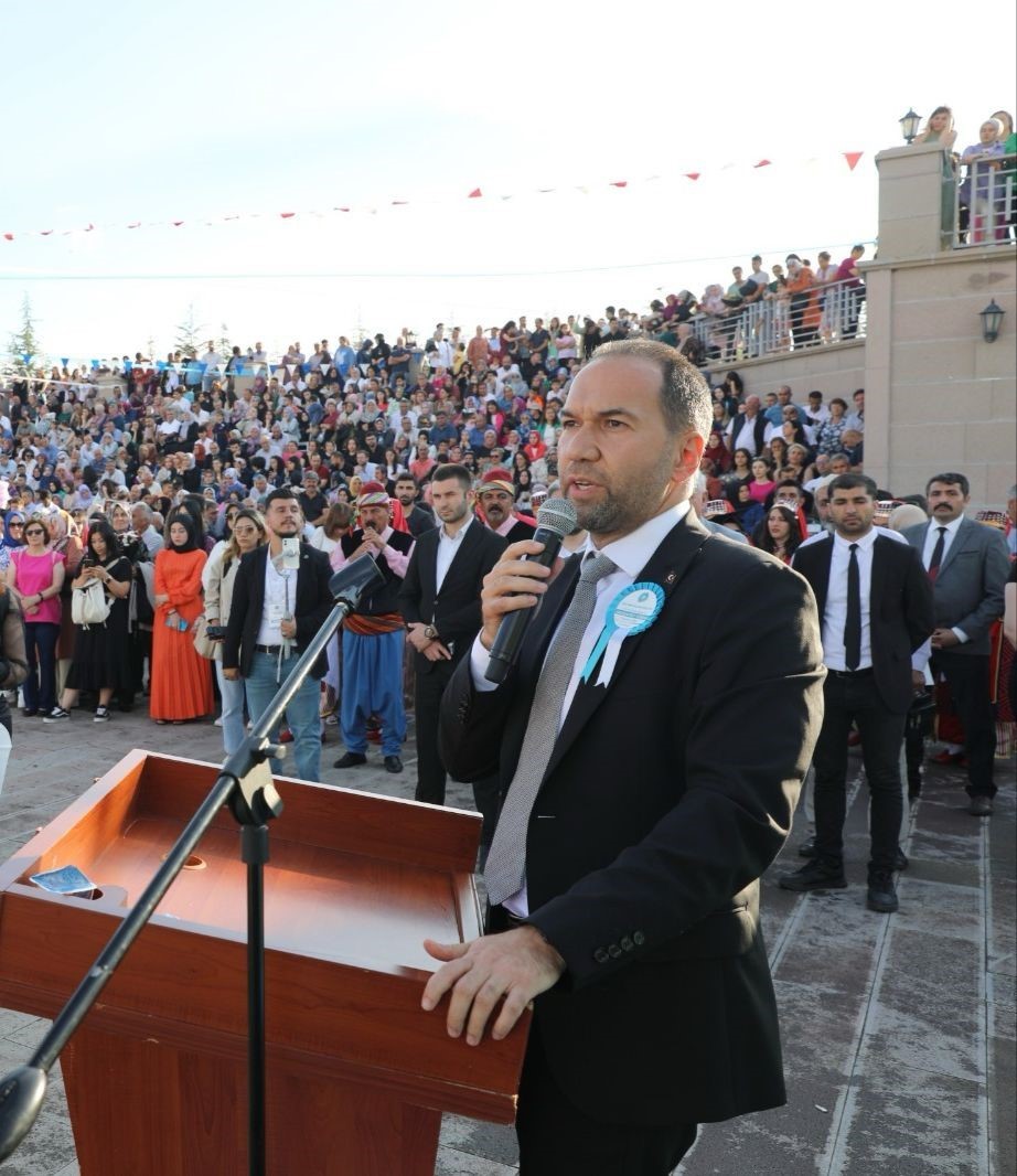 Başkan Özdemir:  Niğde Ömer Halisdemir Üniversitesi’nin akademik ve fiziki olarak büyümesinden gurur duyuyoruz 
