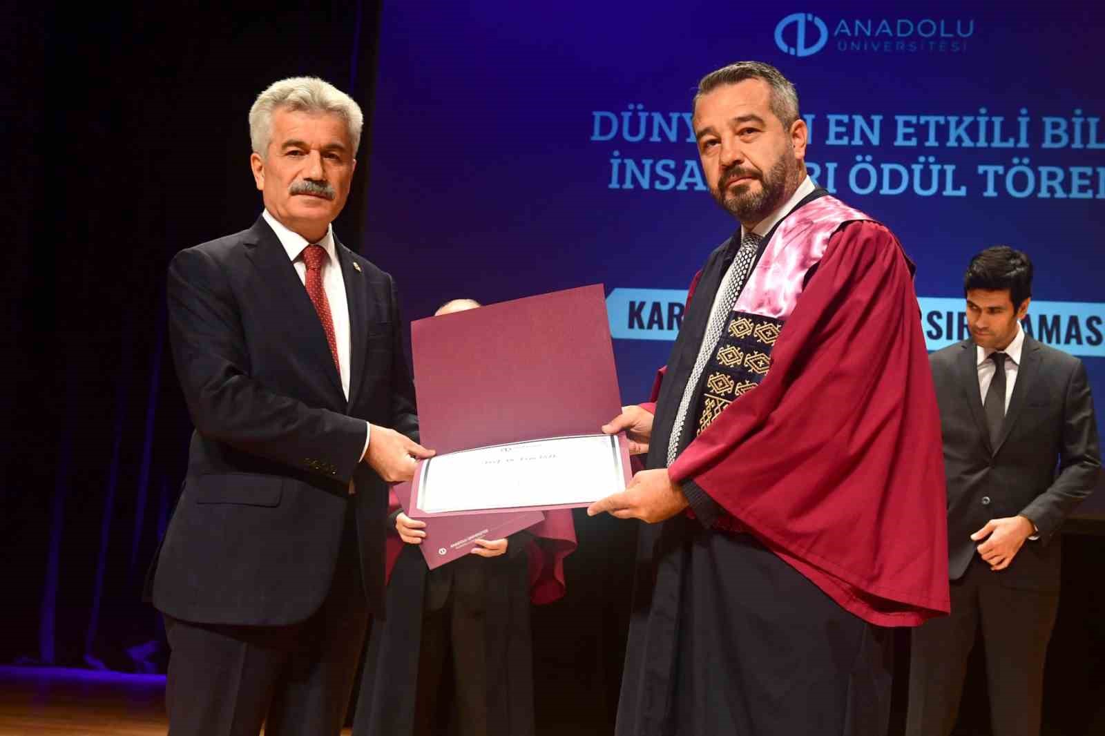 Prof. Dr. Cem Işık dünyanın en etkili bilim insanları listesinde
