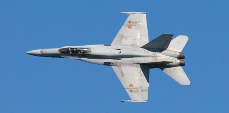 İspanya’da F-18 savaş uçağı düştü, pilot öldü