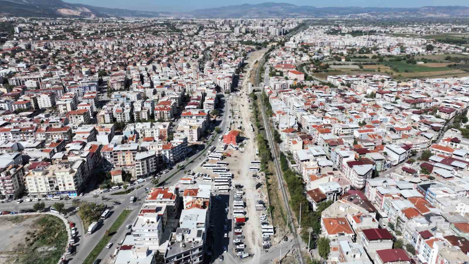 Manisa’nın trafiğine nefes aldıracak yolda çalışmalar sürüyor
?v=1