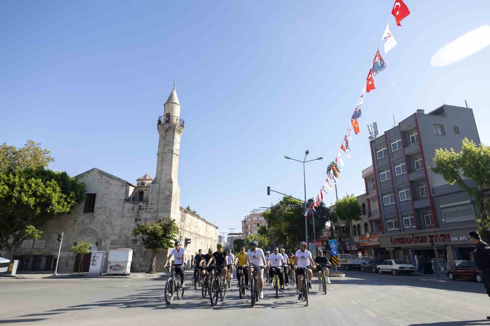 Bisiklet tutkunları ’Kleopatra Bisiklet Festivali’nde buluştu
