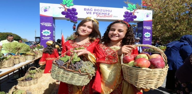 Aksaray’da 3. Bağ Bozumu ve Pekmez Festivali