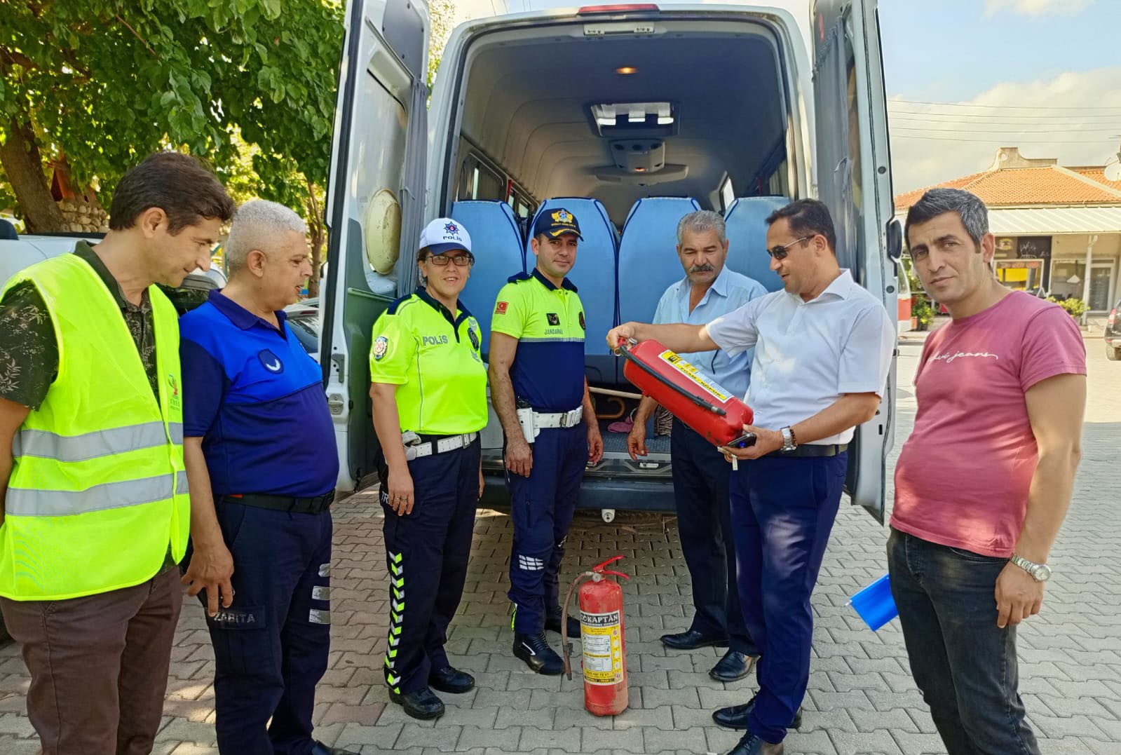 Kemer’de servis araçlarına sıkı denetim
